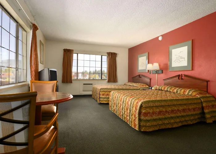 The Overland Downtown Nau Conference Center Motel 3*